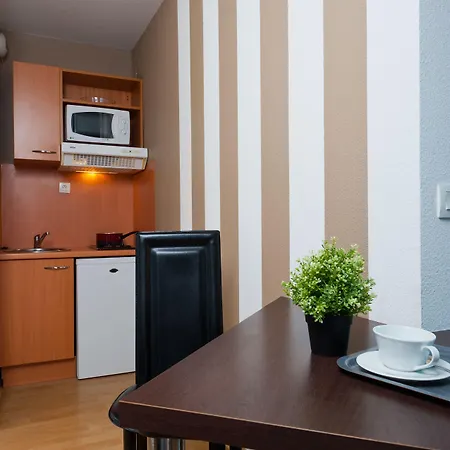 Lejlighedshotel Teneo - Gare Saint Jean
