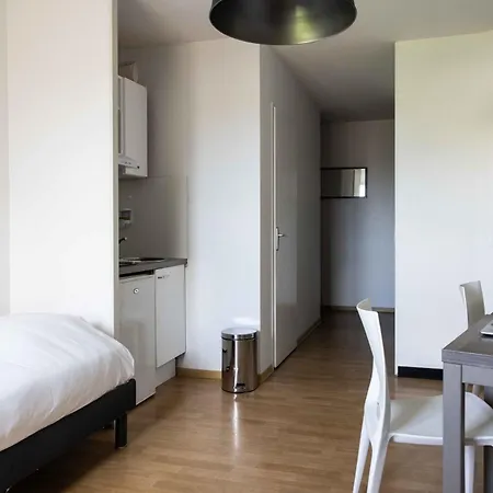 Teneo - Gare Saint Jean Apartmanhotel 2*