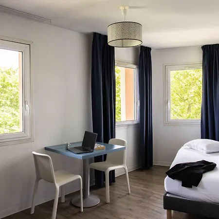 Aparthotel Teneo - Gare Saint Jean 2*