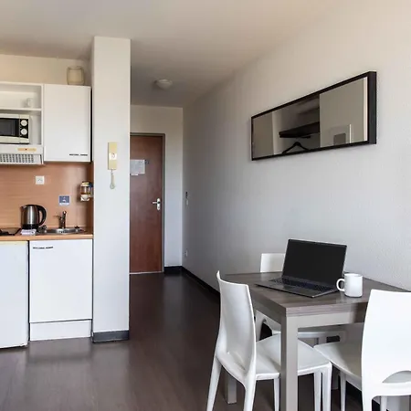 Apartmanhotel Teneo - Gare Saint Jean 2*