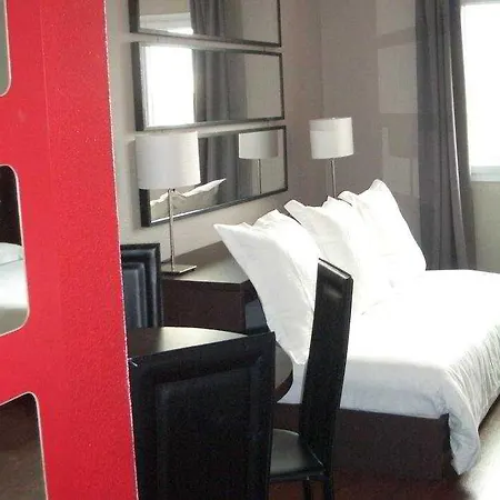 Teneo - Gare Saint Jean Aparthotel