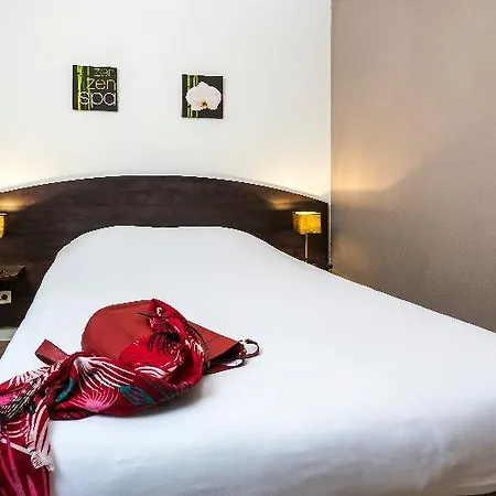 Teneo - Gare Saint Jean Aparthotel 2*