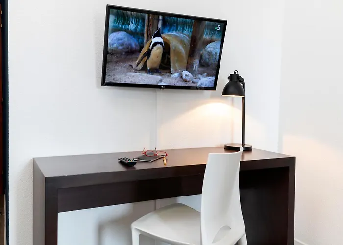 Teneo - Gare Saint Jean Aparthotel 2*