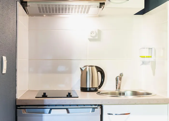 Teneo - Gare Saint Jean Aparthotel