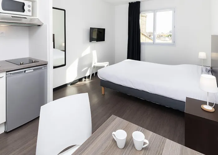 Teneo - Gare Saint Jean