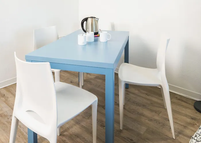 Teneo - Gare Saint Jean 2*