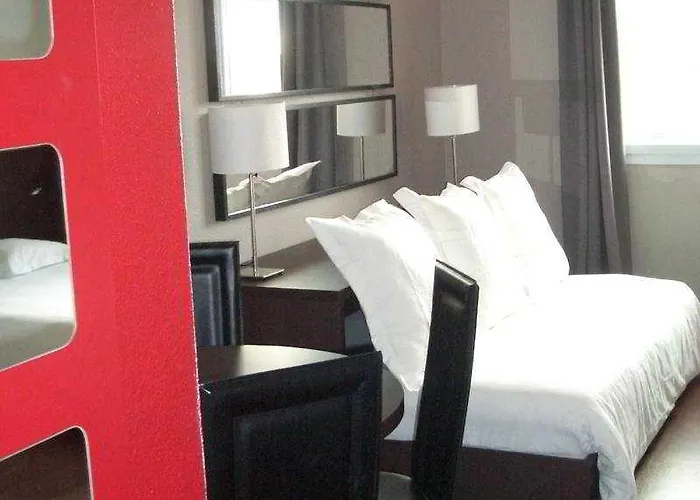 Teneo - Gare Saint Jean Aparthotel