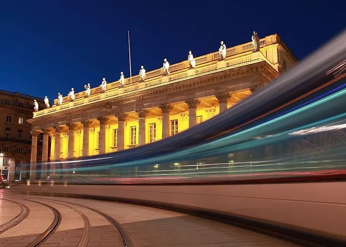 Teneo - Gare Saint Jean Aparthotel 2*