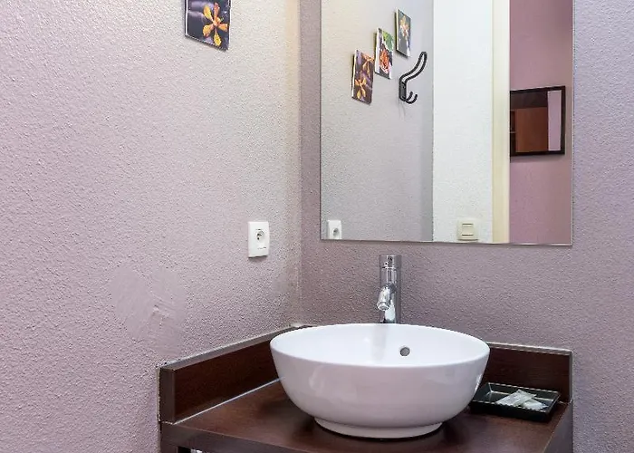 Teneo - Gare Saint Jean 2*